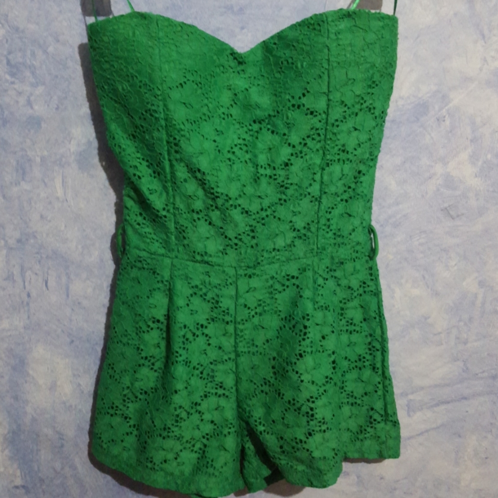 (3 FOR $20) Seductions green summer romper